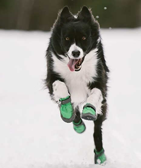 Read more about the article Hiking & Snow Boots